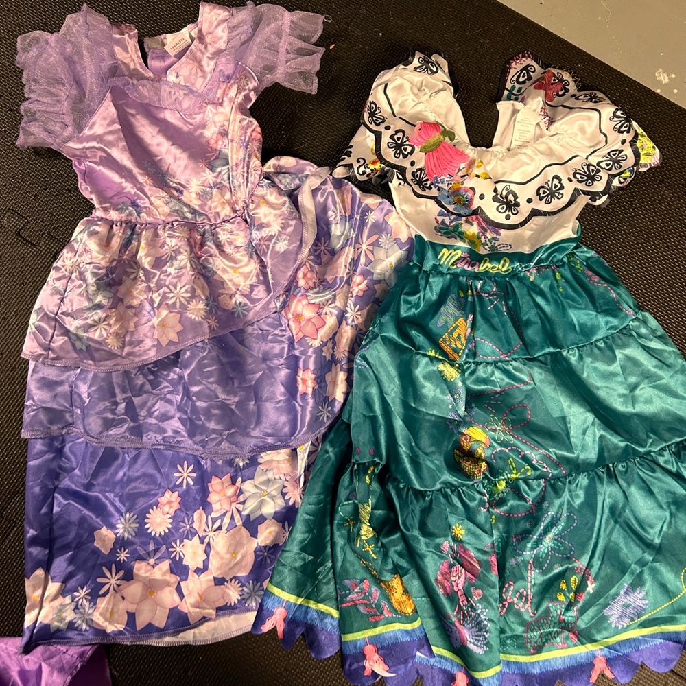 Encanto costumes, Mirabel & Isabella, size 4-6x